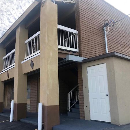 Airport Inn And Suites Tulsa Buitenkant foto